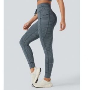 NWT HALARA High waisted, drawstring, striped yoga leggings with pockets